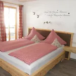 Berggasthof Pechhaeusl 호텔 3*