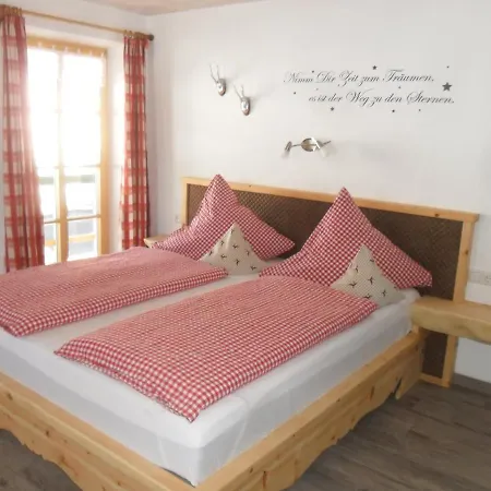 Berggasthof Pechhaeusl Hotel 3*