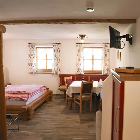 Berggasthof Pechhaeusl 호텔