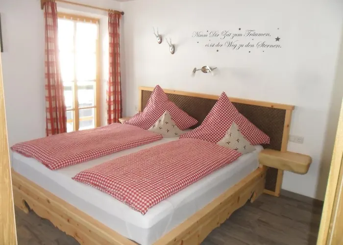 Berggasthof Pechhaeusl Hotel 3*